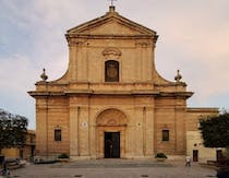 Explore the serenity of Basilica Santa Maria della Vittoria