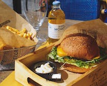 Grab a bite at i Macellai