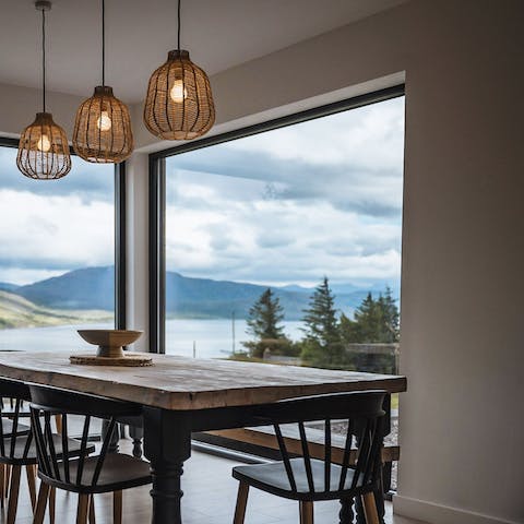 Enjoy breakfast together with spectacular views of the loch just beyond