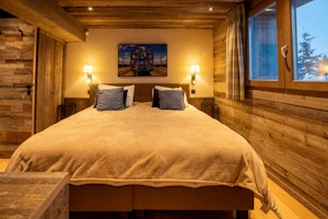 Trois Vallees at Dusk image 11