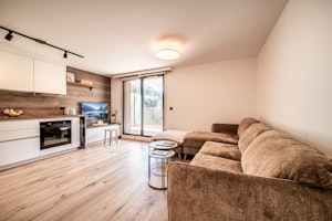 Les Houches Style image 8