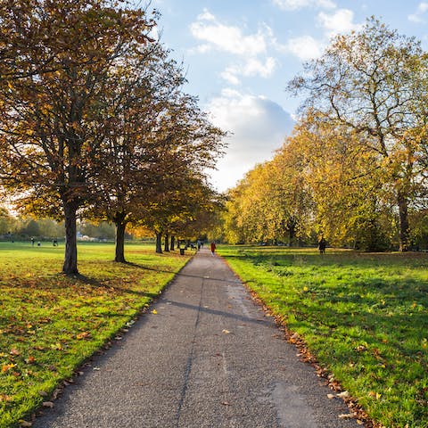 Take a morning stroll through leafy Green Park, a five-minute walk away