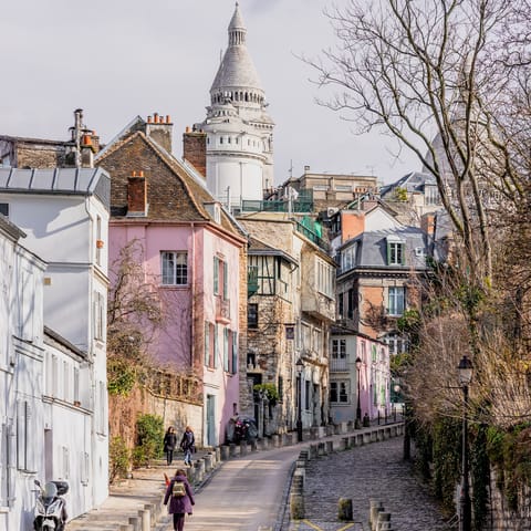 Meander the winding streets of Montmartre, stopping in wine bars and for patisserie
