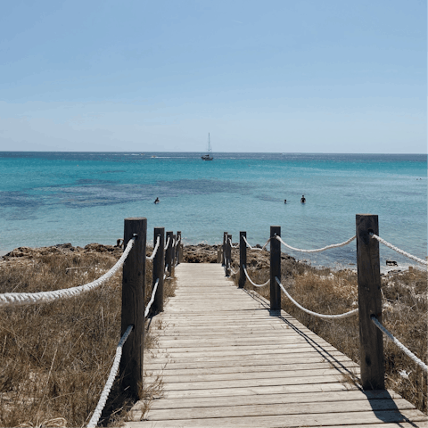 The unspoiled caves and sandy beaches await, just 2km from the home 