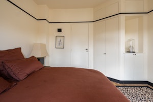 Elegant Paris Home image 7