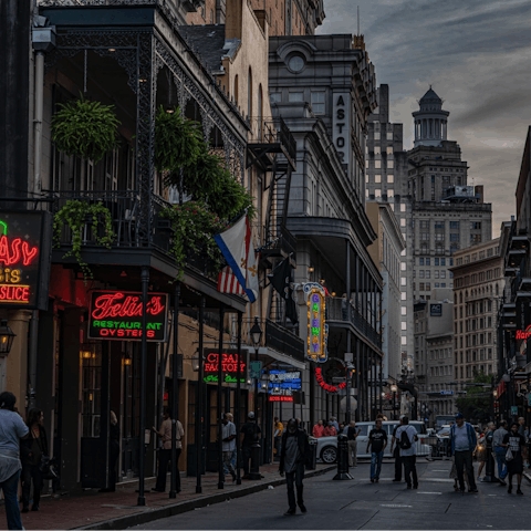 Explore the delights of the Big Easy from this central location