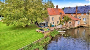 The Riverside Garden image 7