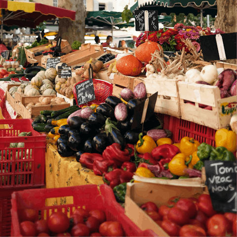 Pick up produce for a flavoursome dinner at the Saint Servan market, 200 metres away