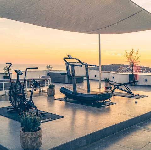 Work out in the Airrunner gym, promising spectacular sea views at all hours