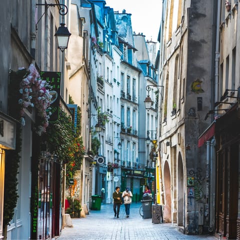 Explore the authentic backstreets of the fashionable Marais district, just fifteen minutes away on the metro