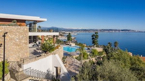 Riviera Wonder image 14