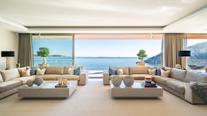 Riviera Wonder image 10