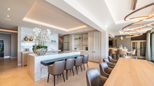 Riviera Wonder image 7