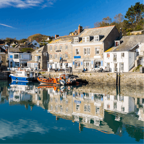 Explore the heart of picturesque Padstow