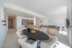 Ivory Promenade image 15