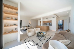Ivory Promenade image 4