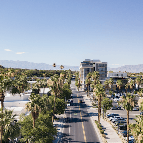Less than five minutes to Palm Canyon Drive