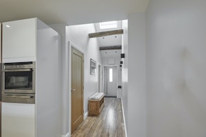 Cosy Coastal Cottage image 10