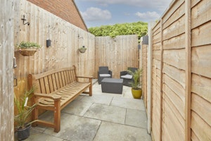 Cosy Coastal Cottage image 9