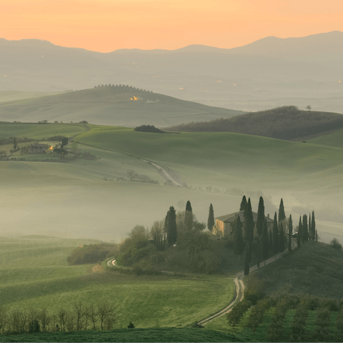 Stay in the heart of the stunning Tuscan countryside 