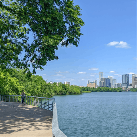 Get out and explore everything Austin has to offer – you’re a 10-minute drive or 15-minute bike ride from Lady Bird Lake