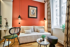 Chic Parisienne image 8
