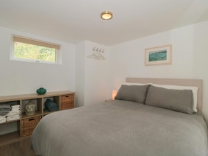 Dorset Serenity image 13