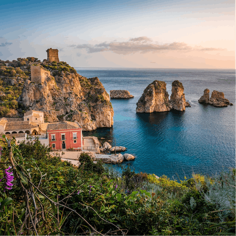Explore the stunning scenery and cities of Sicily