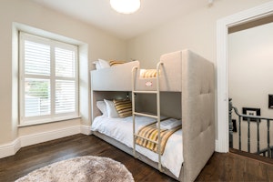 Sherwood House image 11