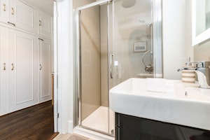 Sherwood House image 3