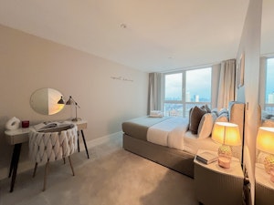 The Thames View image 15