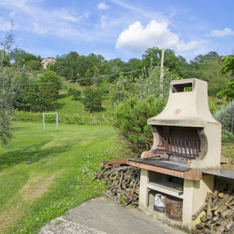 Make the most of the mild mediterranean weather in the garden, by the private barbecue