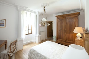 Chateau Chic image 4