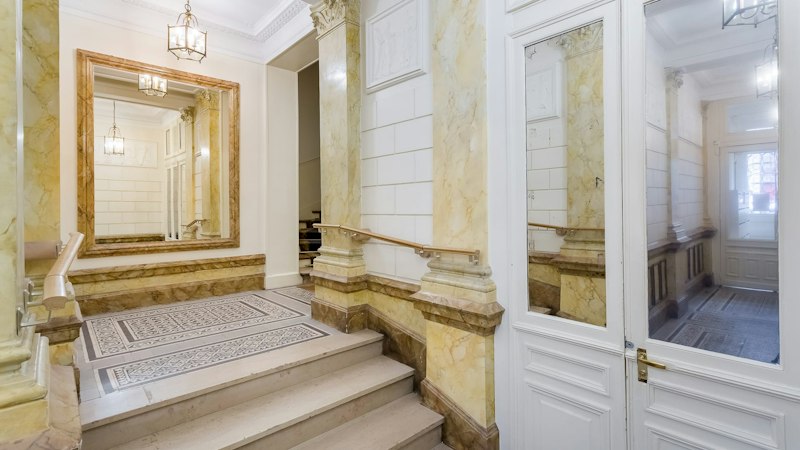 Parisian Treasure Trove additional image