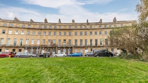Regency Crescent image 6