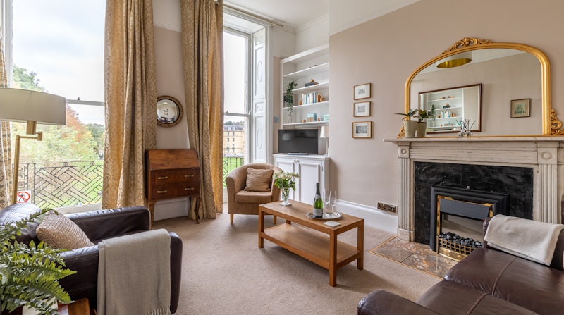 Regency Crescent additional image