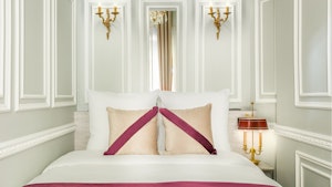 French & Chic image 7