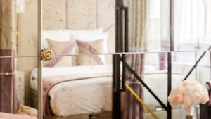 French & Chic image 5