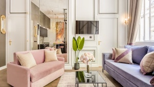 French & Chic image 4