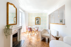 Parisian Ease image 10