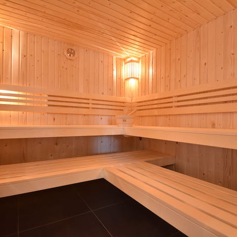 Relax the mind and body in the sauna
