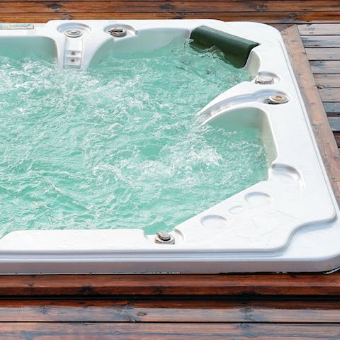 Unwind in the hot tub after exploring the city of Bath
