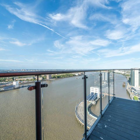 Pad out to the balcony and admire the Thames views