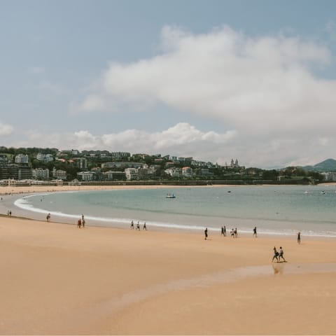 Take a four-minute walk down to Playa de la Concha, one of San Sebastian's long sandy beaches