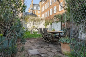 The Chelsea Townhouse image 12