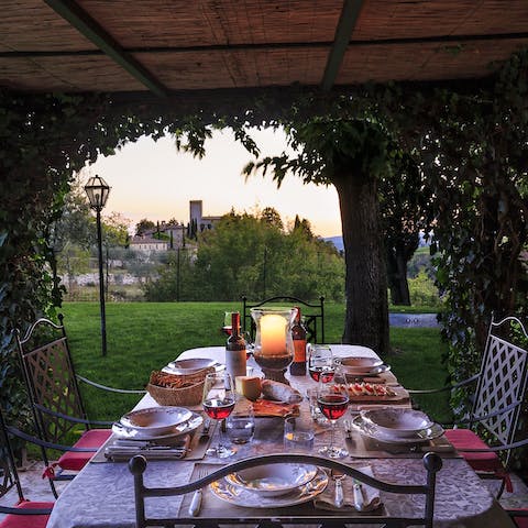 Treat your tastebuds to a Tuscan feasts on the patio, as the sun sets over the town
