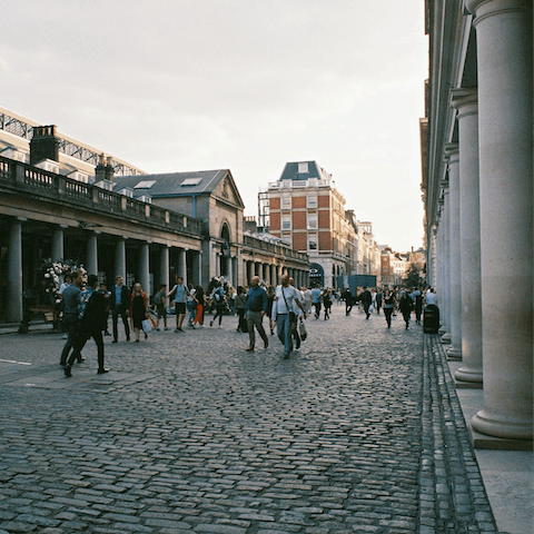 Stroll to Covent Garden for dinner in just twenty-one minutes