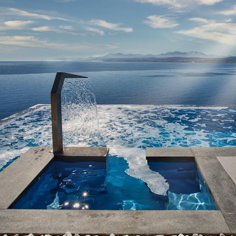 While away in the jacuzzi hot tub – arguably the best spot in the house to admire the never ending blue seascape 