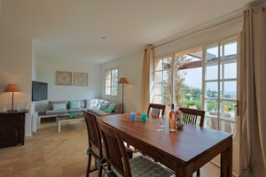 A Riviera Story image 9