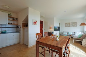 A Riviera Story image 7